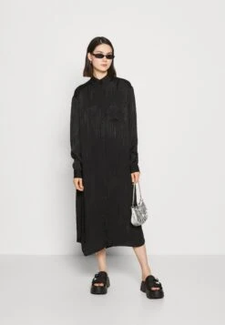 Monki Blousejurk - Black Jaquard 9 Monki Blousejurk - Black Jaquard -Dameskledingwinkel 09593cba55ab485e86b72a97b23a41de