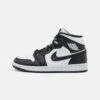 Wmns Air Jordan 1 Mid 365 - Sneakers Hoog - White/Black -Dameskledingwinkel 0bcaa7bb03af437796a07f3fa7d9b2b1