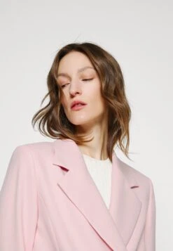 MARC CAIN Blazer - Soft Powder Pink -Dameskledingwinkel 1372a02d59b8422091759f79ecf97753