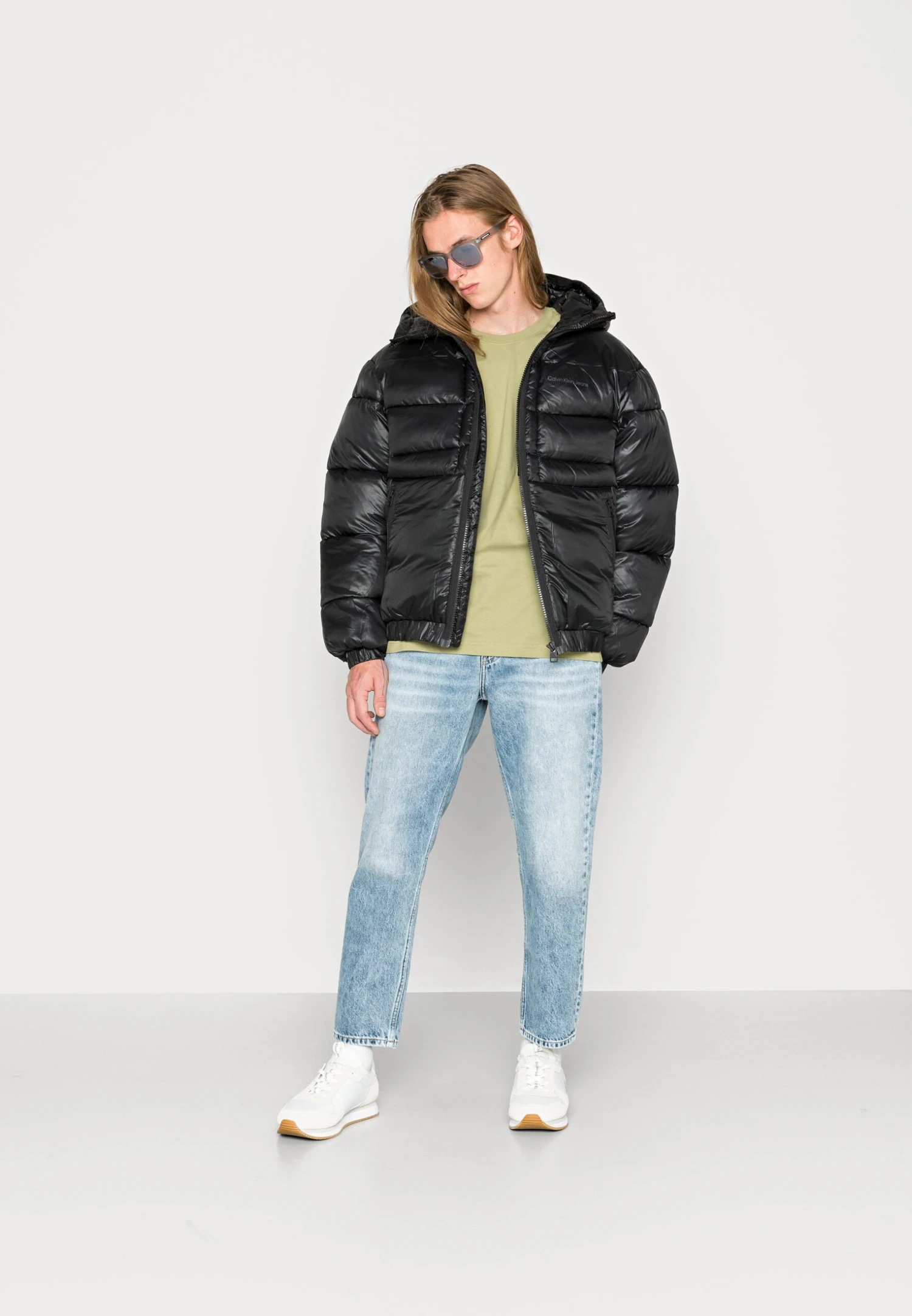 Calvin Klein Jeans Shine Puffer Unisex - Winterjas - Black 4 Calvin Klein Jeans Shine Puffer Unisex - Winterjas - Black - Afbeelding 2