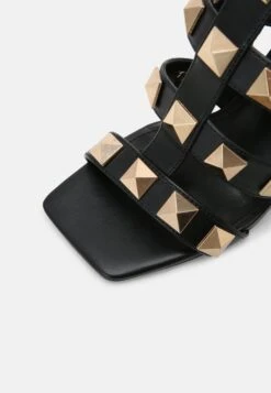 Steve Madden Capri - Sandalen - Black 17 Steve Madden Capri - Sandalen - Black -Dameskledingwinkel 230b9ba9c36b464dade89d6ce01a6876