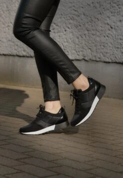Anna Field Sneakers Laag - Black -Dameskledingwinkel 266ec31eb55d491eb86927e6ae79b8c7