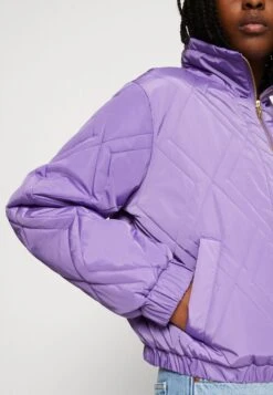 Noisy May Ziggy Quilt - Bomberjacks - Paisley Purple 13 Noisy May Ziggy Quilt - Bomberjacks - Paisley Purple -Dameskledingwinkel 2cc51ded0654446793462669bad83c69