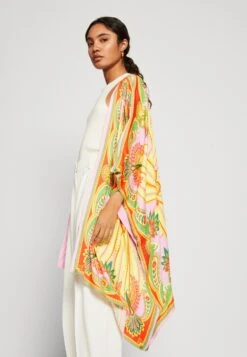 Farm Rio Beach Toucans Scarf Kimono - Lichte Jas - Multicolor -Dameskledingwinkel 30f4885336704e40b1198ecfa50b33ec