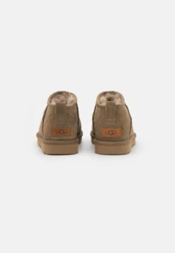 Ugg Korte Laarzen - Marrone -Dameskledingwinkel 55d033a2145a4c5d840dfd15f0ca981f