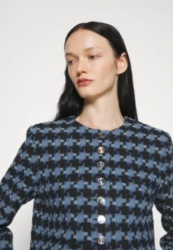 Sandro Recoupe - Blazer - Bleu/Noir -Dameskledingwinkel 5b4bc08fe3bc4ac88b6485b5532281a3