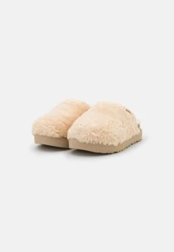 Ugg Fuzz Sugar - Pantoffels - Natural 10 Ugg Fuzz Sugar - Pantoffels - Natural -Dameskledingwinkel 68a7357dd5024699a556a79d2aed1ace