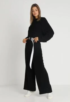Even&Odd Cropped Jumper - Trui - Black -Dameskledingwinkel 6c3a35912cb14e8c97190963e19e15b9