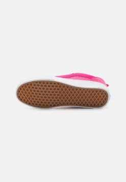 Vans Knu Skool Unisex - Skateschoenen - Pink Glow 12 Vans Knu Skool Unisex - Skateschoenen - Pink Glow -Dameskledingwinkel 74cb887a4d704a8381f84739560e6b22