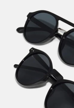 Pier One Unisex 2 Pack - Zonnebril - Black 7 Pier One Unisex 2 Pack - Zonnebril - Black -Dameskledingwinkel 74d856a3cce342899219470f656bd803