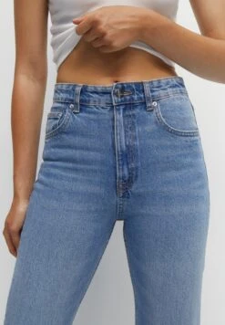 PULL & BEAR High Waist - Straight Leg Jeans - Stone Blue Denim -Dameskledingwinkel 78563639e6ab487785af196d5aa224c3