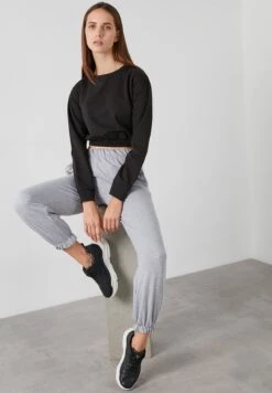 LELA Trainingsbroek - Grey -Dameskledingwinkel 804555231b9646e7810a5f304c3db432