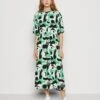Monki Blousejurk - Green Lisendna 2 Monki Blousejurk - Green Lisendna -Dameskledingwinkel 83ef69118cf344f08d9e7d9ee2d0647a
