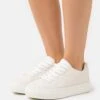 Sneakers Laag - Off-White 2 Sneakers Laag - Off-White -Dameskledingwinkel 8b68bf586f1a40e183058872237ec298