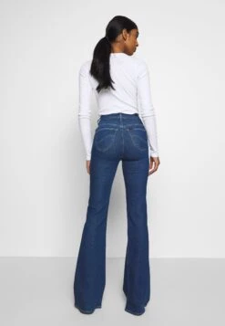 Lee Flare Bo - Flared Jeans - Jackson Worn -Dameskledingwinkel 9708d712c5e647a2a19e1af94c6adec0