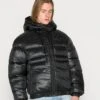 Calvin Klein Jeans Shine Puffer Unisex - Winterjas - Black -Dameskledingwinkel 9bce9ed29ba3484d9d9a3151af76d34f
