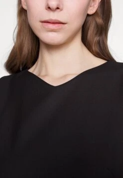 MAX & Co. Newyork - Etui-Jurk - Black 13 MAX & Co. Newyork - Etui-Jurk - Black -Dameskledingwinkel c21fc79edbf04577baece870d616dcf3