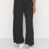 Noisy May Petite Nmjasa Wide Pant- Broek - Black -Dameskledingwinkel cfd2fb6860694be487daa681b6452a5d