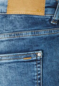 Edc By Esprit Capri - Jeansshort - Blue Denim -Dameskledingwinkel d3a8f404df334f0f9c454e60c73e4579