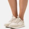 Tamaris Sneakers Laag - Cream -Dameskledingwinkel d9261af540304e8da6c9f5610b02b230