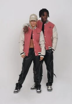 Lamar Varsity Jacket Unisex - Imitatieleren Jas - Coral -Dameskledingwinkel da79dc0c8f6446288071845f3a0ab1e8