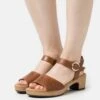 Gabor Comfort 22.071 - Clogs - Camel 2 Gabor Comfort 22.071 - Clogs - Camel -Dameskledingwinkel e9d021149f034b23bde4628a382408ae