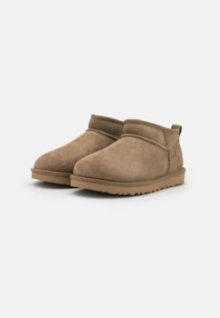Ugg Korte Laarzen - Marrone -Dameskledingwinkel eb7d42414b394181ae85b6f4f39bc53d