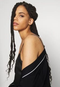 Anna Field Amanda Satin Dressing Gown - Badjas - Black -Dameskledingwinkel eed1478cfddd45b9a2232895a3abc79a