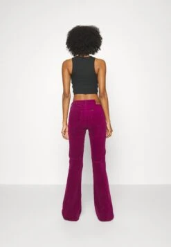 Lee Breese - Flared Jeans - Foxy Violet -Dameskledingwinkel f8ca85457bec404d86e10ca05cb0f5a4