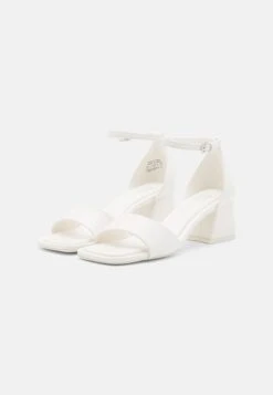 Call It Spring Vickie - Sandalen - White -Dameskledingwinkel ff5ed983b9a84557bec1a4ddcc333b69